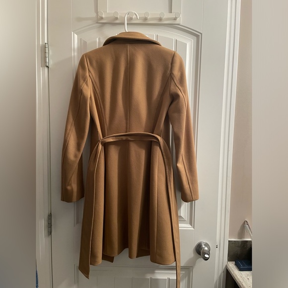 Aritzia Babton Tan Jacket - Picture 4 of 7